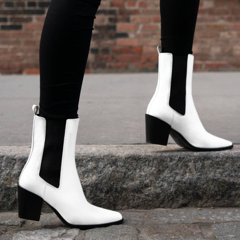 W Soho | White