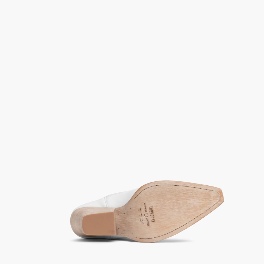 S Rodeo | White